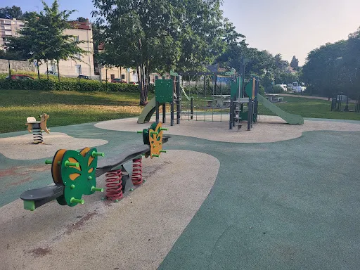 Aire de jeux boulevard du gier à Saint-Chamond