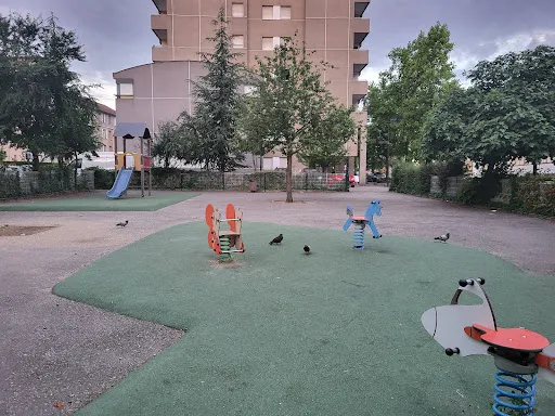 Aire de jeux boulevard waldeck rousseau à Saint-Chamond