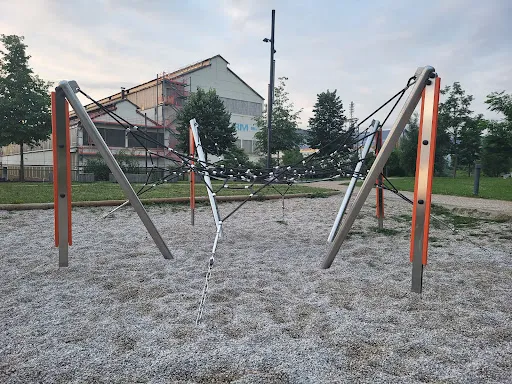Aire de jeux pour grand enfant / Novacierie à Saint-Chamond